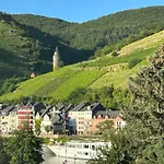 Happy Place Mit Moselpanoramablick, Dachterrasse Und Sauna Appartement Zell