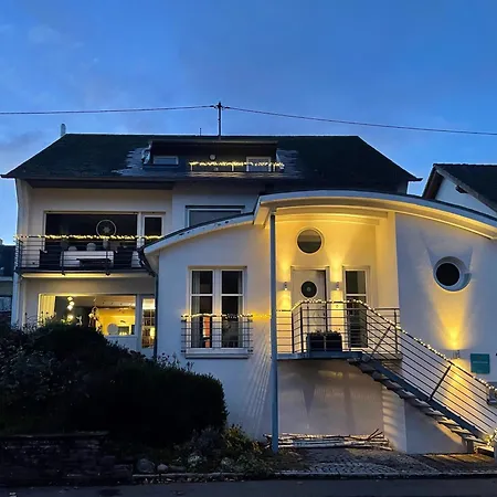 Happy Place Mit Moselpanoramablick, Dachterrasse Und Sauna Apartment *